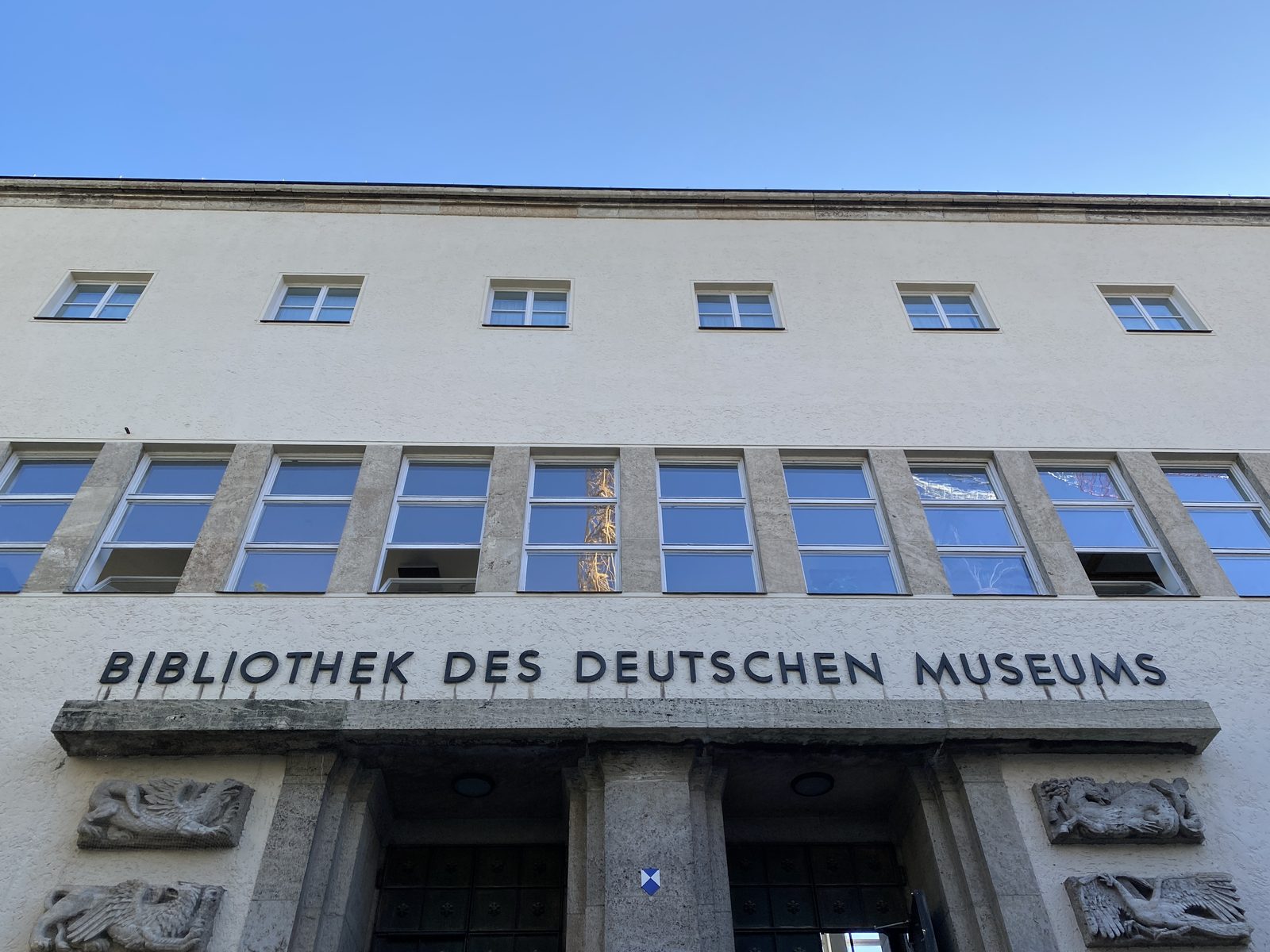 Bibliothek des Deutschen Museums – Fassade