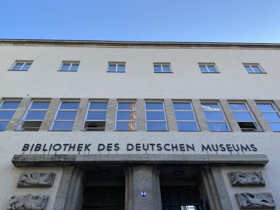 Bibliothek des Deutschen Museums – Fassade